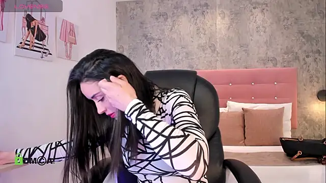 brithanycollins online show from September 19, 12:48 pm