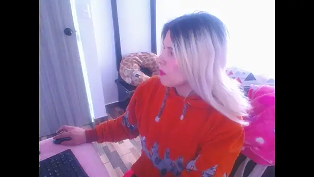 mystica 25 online show from November 29, 7:40 pm