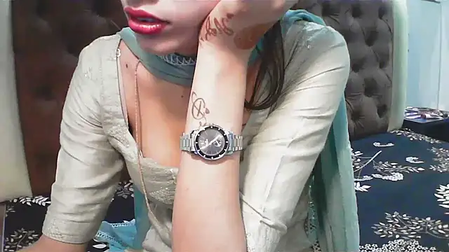 Snapshot of elize__ chatting on October 10, 3:55 am elize   online show from October 10, 3:55 am