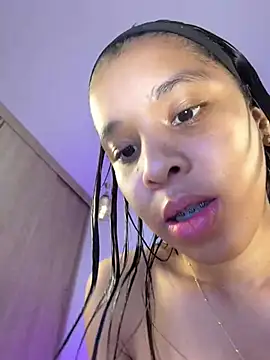 hade rosse online show from June 14, 2:06 pm