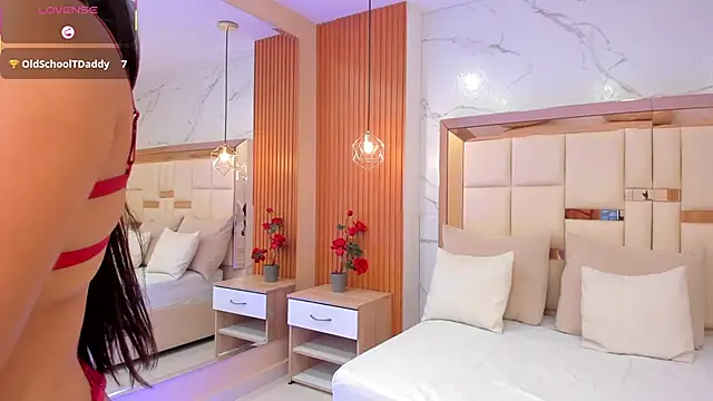 julieta rosee online show from February 17, 10:20 pm