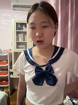 Snapshot of CoCo-s chatting on September 17, 5:44 pm CoCo-s online show from September 17, 5:44 pm