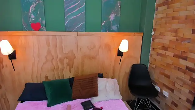 milavega  online show from October 8, 12:20 pm