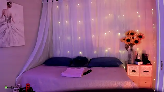 Aurora blaack online show from September 12, 5:52 am