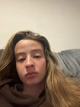 SeccySerena online show from October 23, 5:19 pm