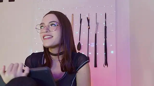 nina kink online show from August 2, 7:50 pm