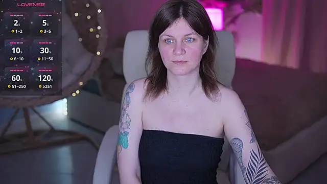 TinaMelt online show from March 7, 7:54 pm