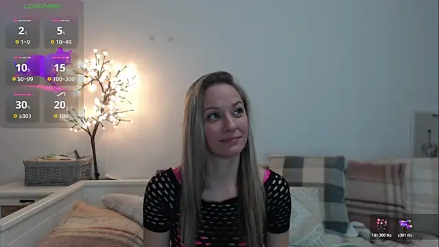 Camie Peach online show from November 7, 4:56 pm