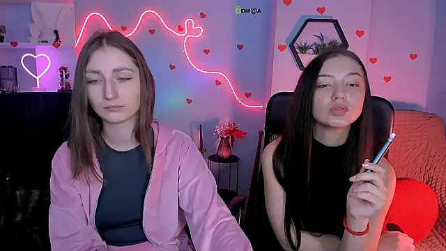 eva smiith  online show from February 9, 7:10 am