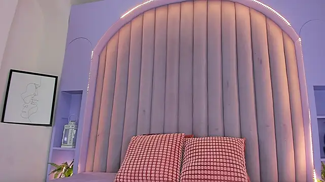 RiriiBrunette   online show from October 27, 7:41 pm