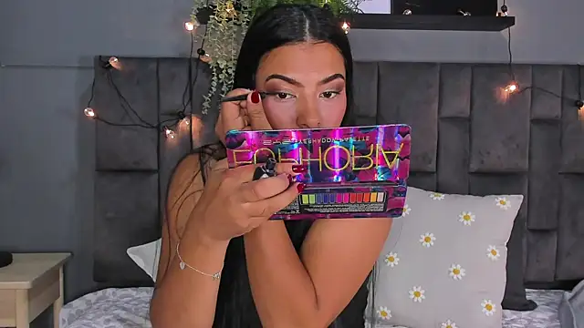 RiriiBrunette   online show from September 17, 7:45 pm