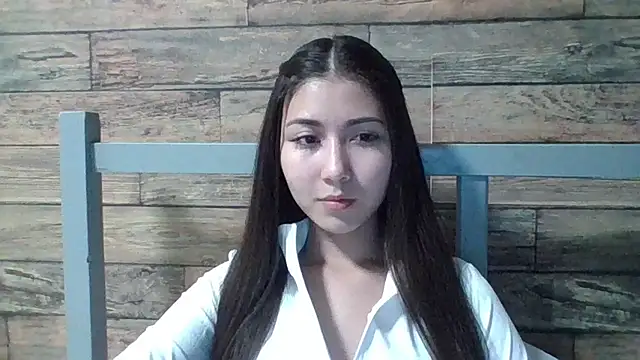 Snapshot of Virginia_Hicks chatting on October 2, 7:19 pm Virginia Hicks online show from October 2, 7:19 pm