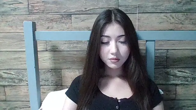 Snapshot of Virginia_Hicks chatting on October 9, 6:34 pm Virginia Hicks online show from October 9, 6:34 pm