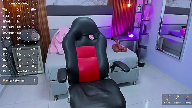 NORALOUX2 online show from January 11, 7:52 pm