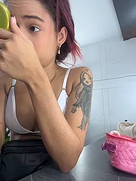 amber sparkle online show from July 11, 1:11 pm