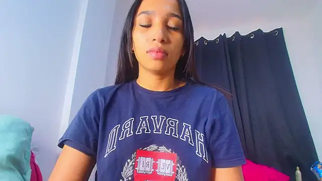 AlyaThompson online show from August 7, 2:02 pm