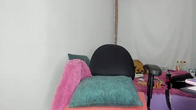 Sandy-13 online show from February 15, 7:51 am