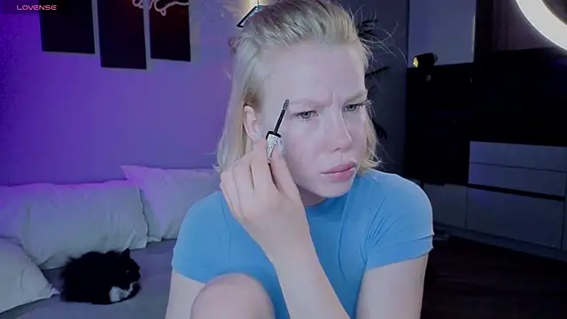 emilyshepar d online show from July 8, 1:19 am