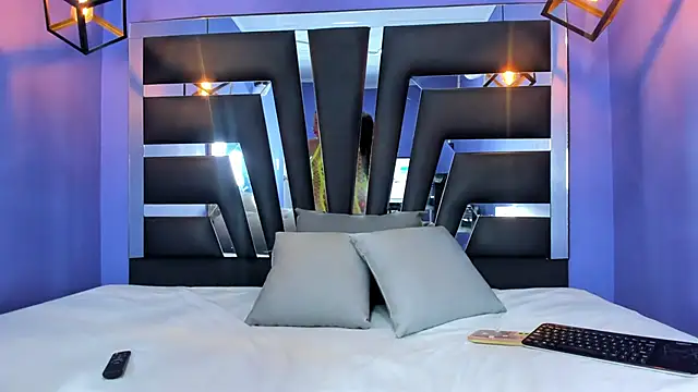 Snapshot of anne-brown13 chatting on September 24, 7:35 pm anne-brown13 online show from September 24, 7:35 pm