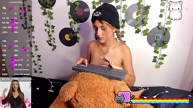 Amy Moonlight online show from September 24, 10:20 pm