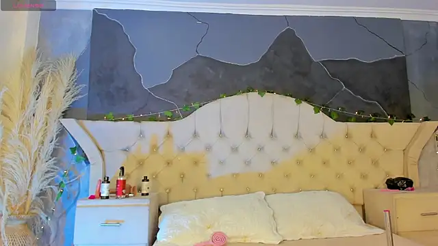 AmbarFoxx  online show from January 7, 5:00 am