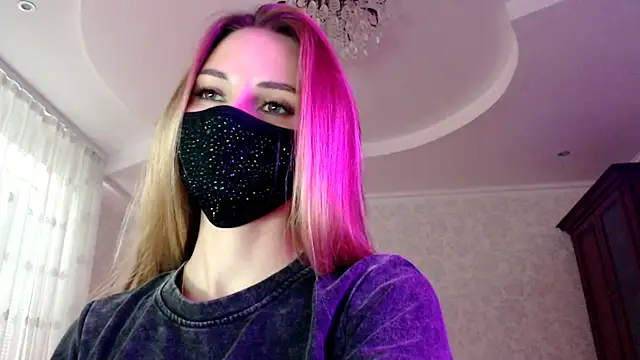 Iris lave online show from June 23, 5:00 pm