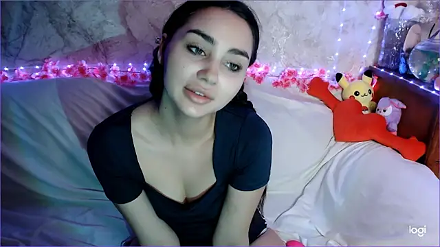 ChocolateKity online show from March 10, 1:04 pm