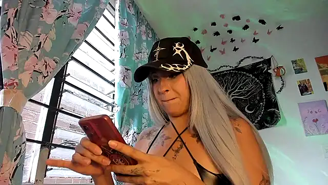 Sweet mim  online show from August 2, 10:46 pm