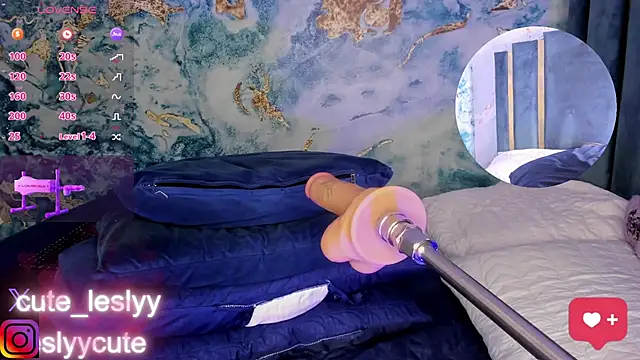 lesly cutee online show from March 8, 7:29 pm