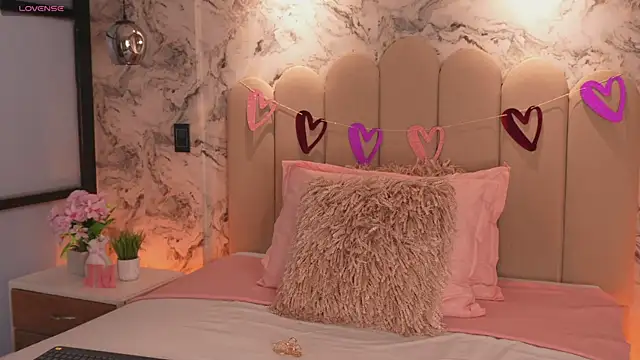 JessicaMason online show from February 24, 11:03 pm