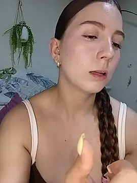 Arianna Moss online show from June 13, 10:18 pm