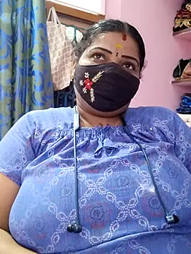 Snapshot of lathikaqueentamil chatting on October 11, 8:30 am lathikaqueentamil online show from October 11, 8:30 am