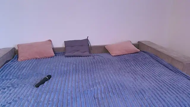 sofielovely  online show from February 9, 12:51 pm