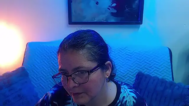 Linda banks  online show from November 29, 2:15 am