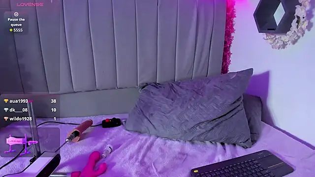 Scarlett21   online show from February 8, 9:07 pm