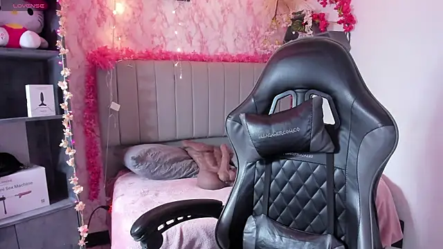 Scarlett21   online show from March 19, 7:51 pm