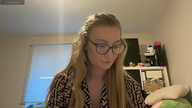 harleyblair online show from January 17, 4:14 pm