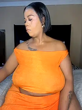 THICKBUNNYCHICKxxx online show from November 5, 8:14 pm