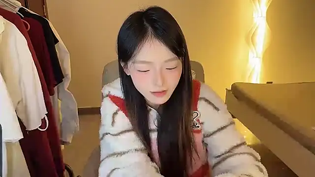 Robin-o3 online show from October 17, 4:54 pm