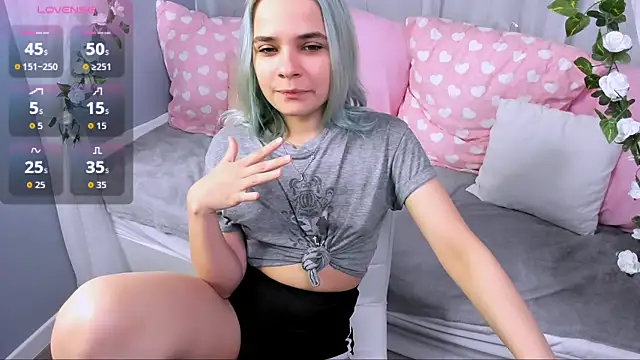 Gina Dawson online show from June 28, 12:23 pm