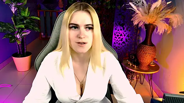 Stef Nicks online show from May 4, 9:35 am