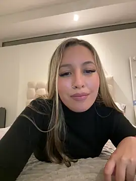 miagarcia250 online show from April 23, 4:42 am