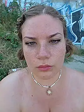 MaeNoir online show from July 30, 1:34 pm