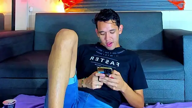 jeremytonner online show from October 26, 3:57 am