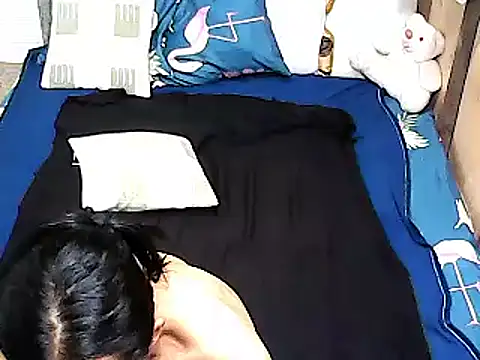 xxhottinybabe online show from July 26, 9:39 am