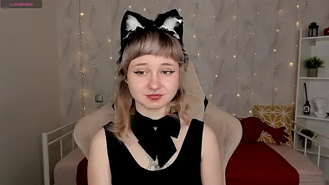 Tori Cutie online show from February 6, 12:14 am