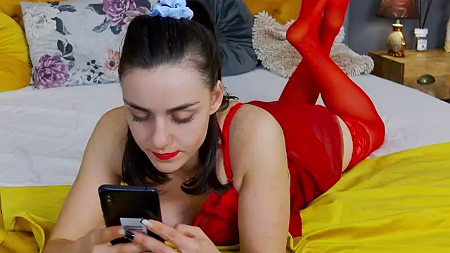 Snapshot of Jessica_White_ chatting on October 14, 4:15 am Jessica White online show from October 14, 4:15 am