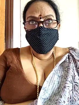 heera-rani online show from September 18, 4:55 am