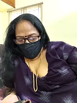 heera-rani online show from October 4, 11:05 am