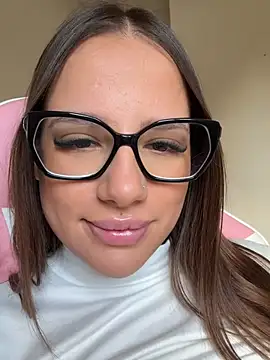 AlessiaaRuso1 online show from April 27, 4:04 pm
